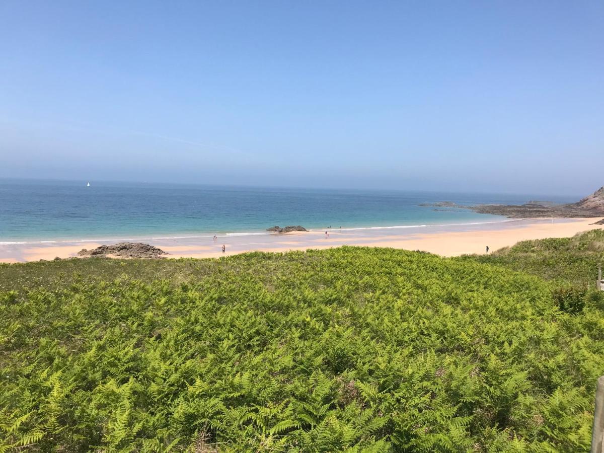 มานัวร์ เดอ ลา รอฌแร แอนด์ สปา Bed & Breakfast Beaussais Sur Mer ภายนอก รูปภาพ